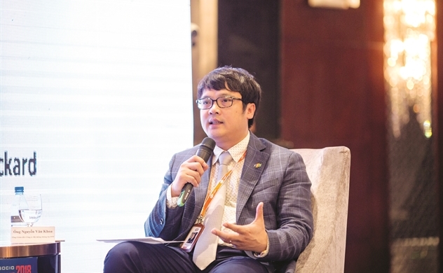 CEO trẻ nhất ở một khúc quanh quan trọng đối với tập đoàn công nghệ lớn nhất Việt Nam.