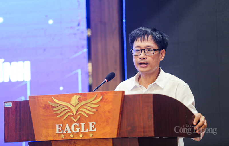 Ông Võ Tá Nghĩa, Phó Giám đốc Sở Công Thương phát biểu tại chương trình tập huấn. Ảnh: Trọng Tùng